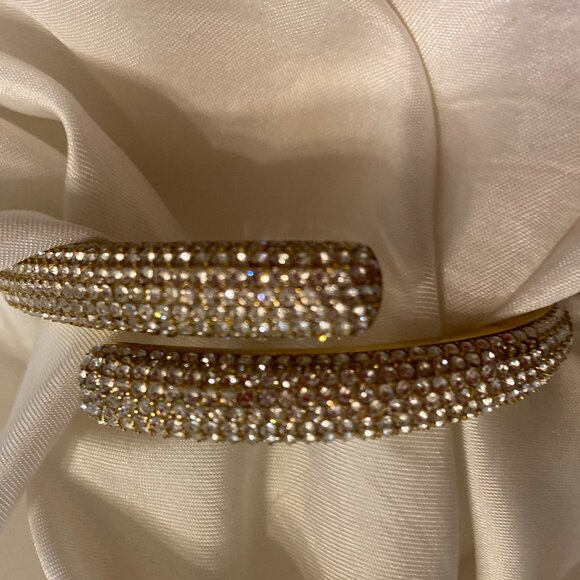 Elegant Michael Kors Pave Gold Tone Hinged Bracelet - Picture 4 of 5